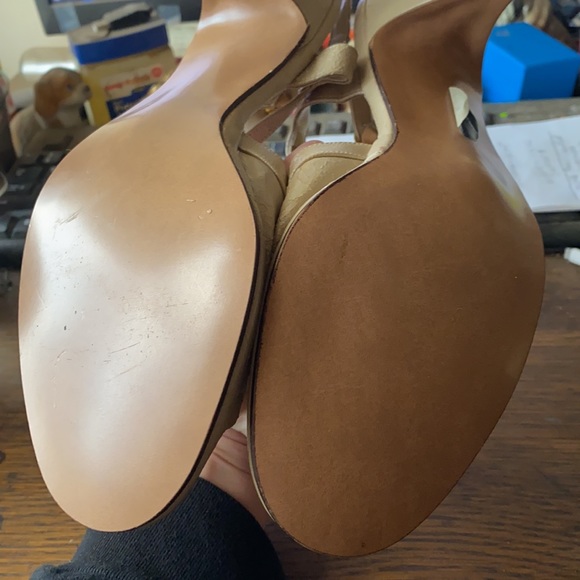 Tan heels sz. 7.5 W - Picture 3 of 4